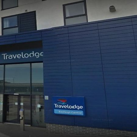 Travelodge Eastleigh Central Dış mekan fotoğraf